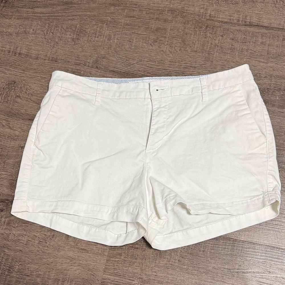 Old Navy Cream Women's Cotton Shorts(3.5 inch length)
